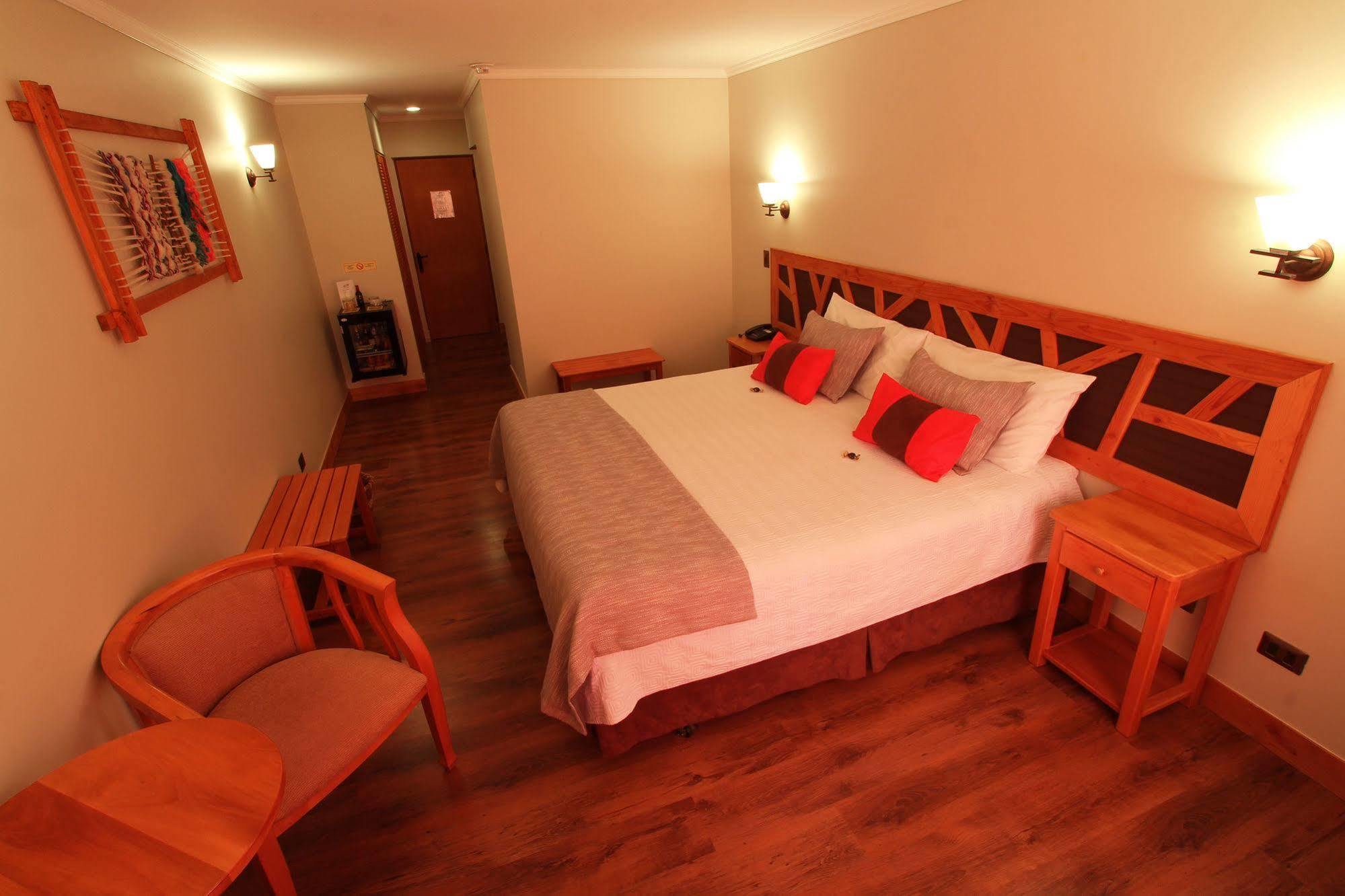 Hotel Lodge Las Cascadas Puerto Clocker Esterno foto