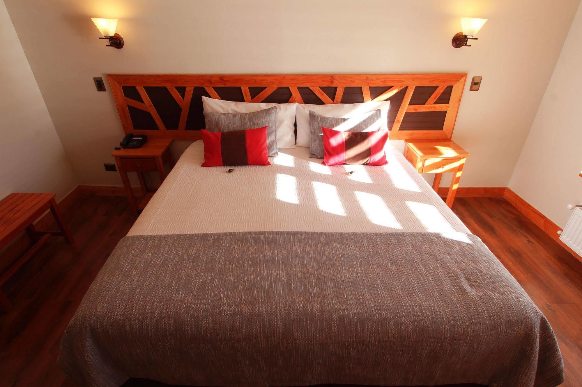 Hotel Lodge Las Cascadas Puerto Clocker Esterno foto